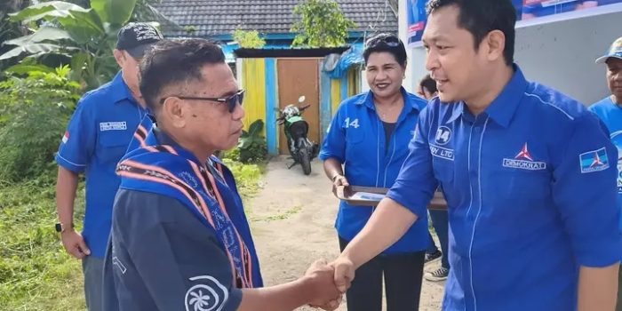 Kesbangpol Kota Ambon Buka “Gerakan Langit Biru” Demokrat di Pesisir Rumah Tiga