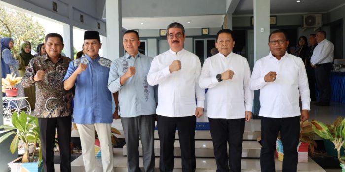 Forkopimda Maluku, Tokoh Agama, Tokoh Masyarakat dan Warga Hadiri Open House Danlantamal IX Ambon