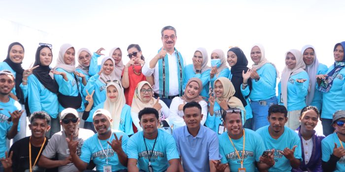 LEWERISSA BUKA FESTIVAL HADRAT TAPUR DAN SAI PAHARI DI NEGERI TENGAH-TENGAH