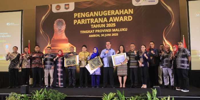 GUBERNUR MALUKU BUKA ANUGERAH PARITRANA AWARD 2025