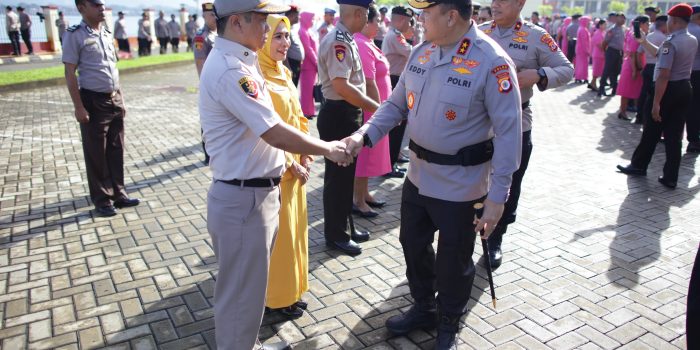 621 Personel Polda Maluku Dinaikan Pangkat, Ini Pesan Kapolda