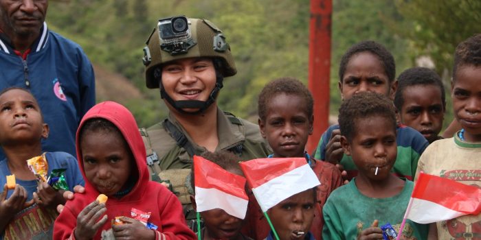 Patroli Humanis dan Layanan Kesehatan Satgas Ops Damai Cartenz Warnai Kondusivitas di Wamena, Jayawijaya