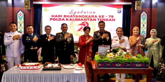Hari Bhayangkara ke-79, Gubernur dan TNI Beri Kejutan Ke Kapolda Kalteng