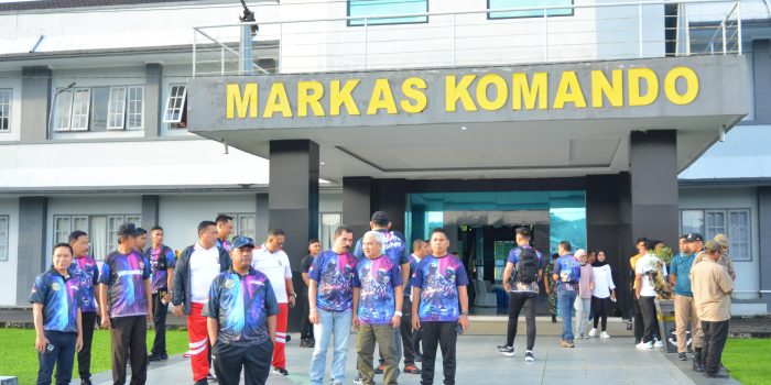 Hadiri Panggung Prajurit, Fun Bike dan Fun Walk HUT Ke-72 Lantamal IX Ambon, Wakapolda Maluku Sampaikan Ucapan Selamat dan Apresiasi.