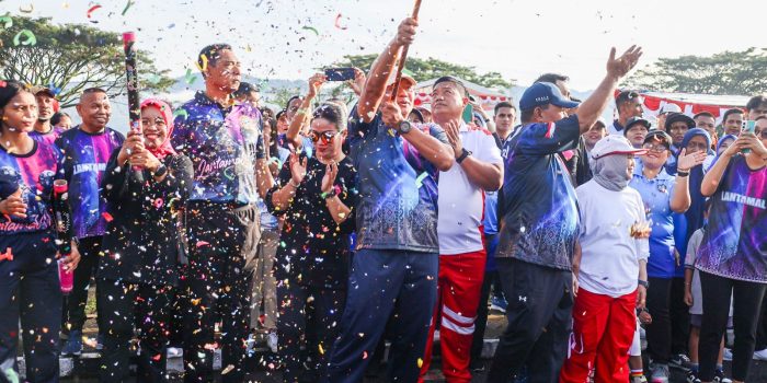 RIBUAN WARGA MASYARAKAT BANJIRI MAKO LANTAMAL IX AMBON SEMARAKKAN HUT LANTAMAL KE-72 IKUTI _FUN BIKE_ DAN _FUN WALK_
