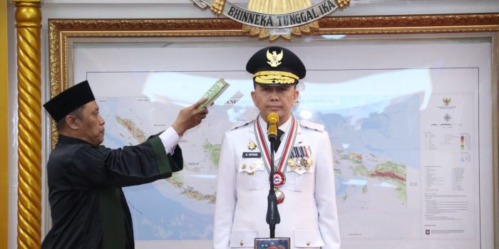 Belum Genap 12 Jam Dilantik, Pj Gubernur Papua Agus Fatoni Tancap Gas Kumpulkan Kepala OPD