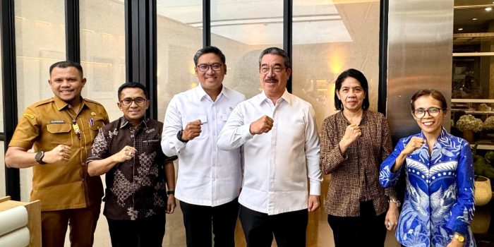 DUKUNG SWASEMBADA PANGAN NASIONAL DI MALUKU, GUBERNUR MALUKU TEMUI WAMEN PERTANIAN