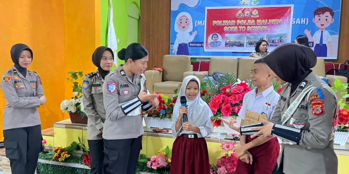 Antisipasi Bullying di Sekolah, Polwan Polda Maluku Sosialisasi Pencegahan Kekerasan Perempuan dan Anak di Sekolah