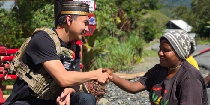 Satgas Operasi Damai Cartenz Sambangi Mama-mama di Distrik Kulirik, Puncak Jaya