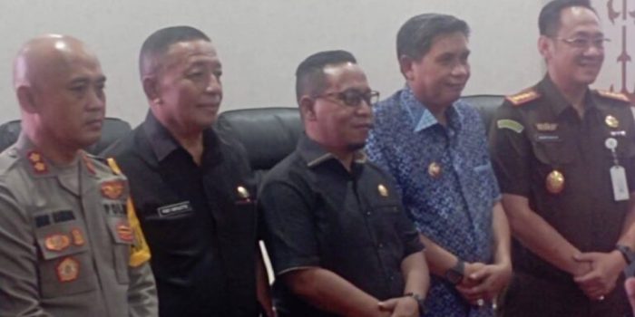 DPRD Kota Ambon Dan Pemerintah Kota Ambon Bersama Kejaksaan Meluncurkan  Jaga Desa/ Negeri