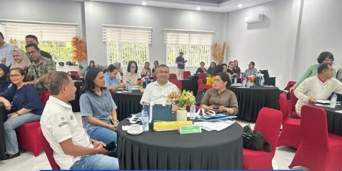Rapat Kerja  Dinas Penanaman Modal dan Pelayanan Terpadu Satu Pintu (DPMPTSP) Kota Ambon Rapat