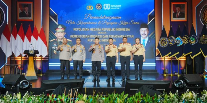 Perkuat Sinergitas, Kapolri dan Menteri Imigrasi dan Pemasyarakatan Tandatangani MoU