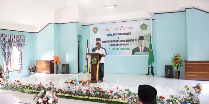 PELETAKAN BATU PERTAMA PLHUT KAB BURU, WAGUB HARAP PELAYANAN KEPADA MASYARAKAT OPTIMAL