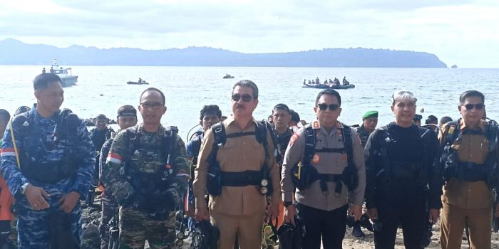 Pengibaran Merah Putih Di Laut Tulehu, Gubernur Maluku Kumandangkan Kejayaan Maritim Indonesia