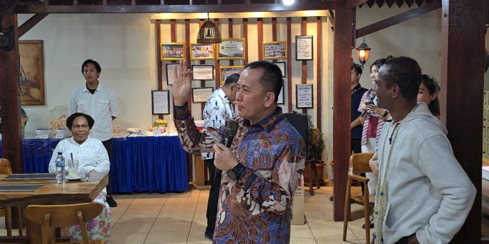 Ketua MRP: Ini Baru Pertama Kali Sepanjang Sejarah, Pj Gubernur Bertemu dengan Ondoafi dan Tokoh Adat se-Provinsi Papua*