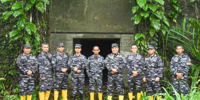 KADISFASLANAL DI DAMPINGI ASLOG DANKODAERAL IX TINJAU LAHAN TNI AL DI DUSUN KARANG – KARANG KOTA AMBON