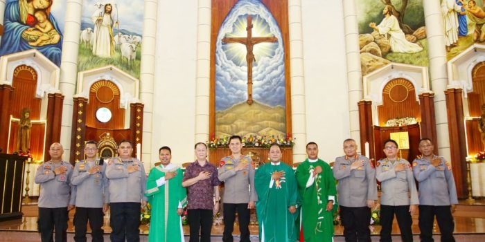 Gelar Safari Kamtibmas di Gereja Katedral Ambon, Kapolda Maluku: *”Keamanan Adalah Tanah Subur Bagi Masa Depan Anak Bangsa