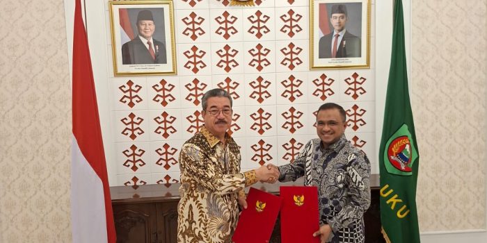 Gubernur dan Bupati SBT Tandatangani Pembagian PI 10 Persen Blok Seram Non Bula
