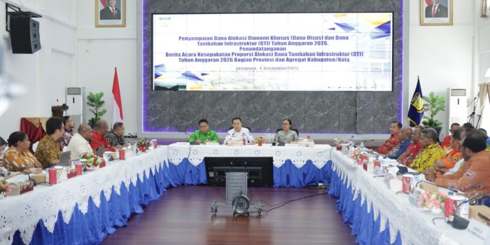 Pj Gubernur Agus Fatoni Ingatkan Penggunaan Dana Otsus dan DTI Tahun 2026 Harus Berdampak pada Masyarakat Papua