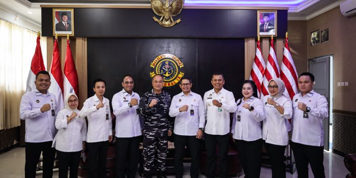 DANKODAERAL IX AMBON TERIMA _COURTESY CALL_ TIM KEMENKO POLKAM*