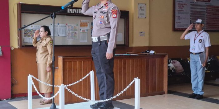 Polda Maluku Sambangi SMAN 1 dan 5 Ambon Sampaikan Pesan Keselamatan Berlalulintas