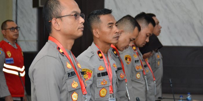 Polda Maluku Ikuti Vicon Penandatanganan Pakta Integritas dan Pengambilan Sumpah Seleksi Pendidikan Pengembangan Polri 2025