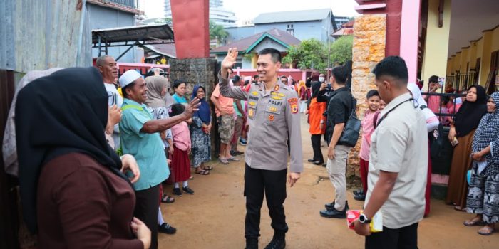 Perdana, Polda Maluku Salurkan Ratusan Paket MBG ke SD Negeri 32 dan SD Inpres 23 Ambon