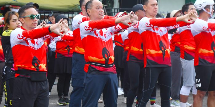 DANKODAERAL IX BESERTA KETUA DAERAH KODAERAL IX GABUNGAN JALASENASTRI KOARMADA RI SEMARAKKAN _FUN BIKE_ SONGSONG HUT TNI KE-80
