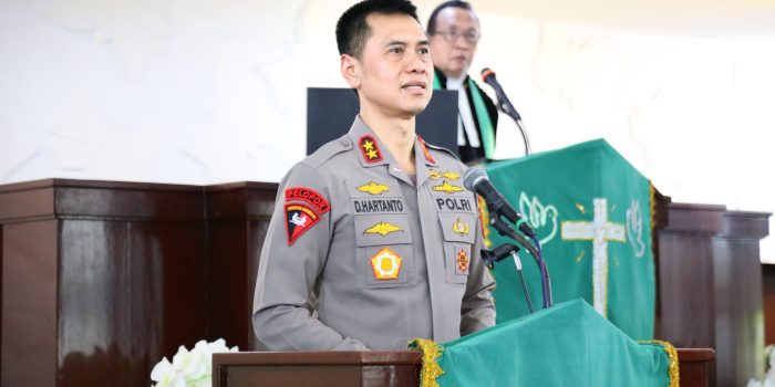 Silaturahmi Kamtibmas di Gereja Maranatha, Kapolda Maluku Tekankan Peran Bersama Jaga Keamanan dan Perdamaian