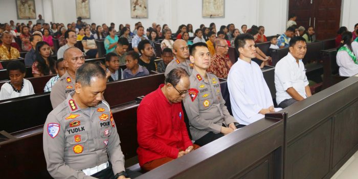 Kapolda Maluku Silaturahmi Kamtibmas di Gereja Paroki Hati Kudus Yesus: Ajak Umat Jaga Keamanan, Harmoni, dan Persaudaraan