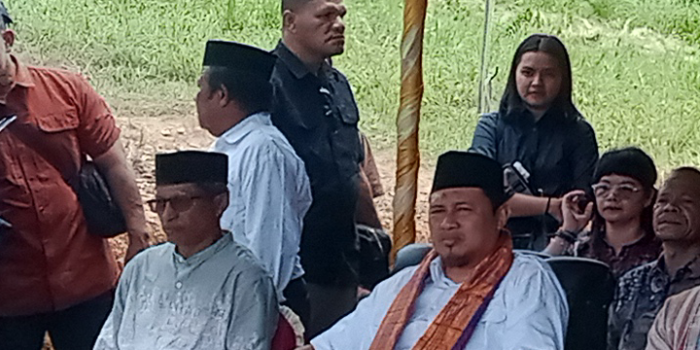 Wakil Ketua DPRD Provinsi Maluku Azis Sangkala Hadiri Peletakan Baru Pertama SMA Negeri 65 Maluku Tengah