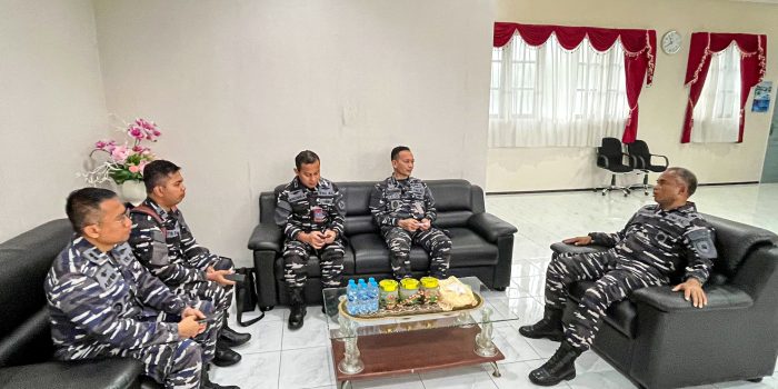 PANDA KODAERAL IX TERIMA TIM PENGAWASAN DAN PENGENDALIAN MABES TNI AL, JAGA _TRANSPARANSI_ PROSES SELEKSI PENERIMAAN CALON BINTARA GEL. II DAN CALON TAMTAMA GEL. III TNI AL T.A.2025*
