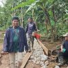 Satgas TMMD 126 Kodim 1504/Ambon Buat Jalan Lumpur Jadi Layak