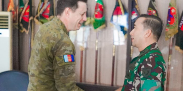 Kasdam XV/Pattimura Terima Kunjungan Athan Australia.