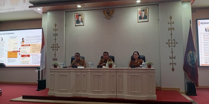 Soroti Kondisi Inflasi Dan Pertumbuhan EkonomiDi Kota Ambon, Wattimena Gelar Konfrensi Pers