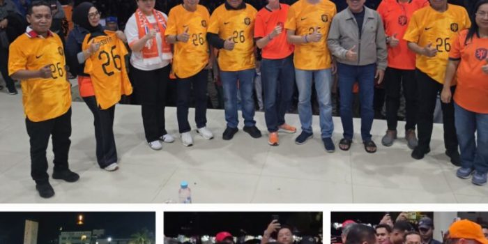 Pakai Jersey Nomor 26 Pemberian Dubes Belanda, Benhur Watubun Nobar Bareng Ribuan Warga Ambon