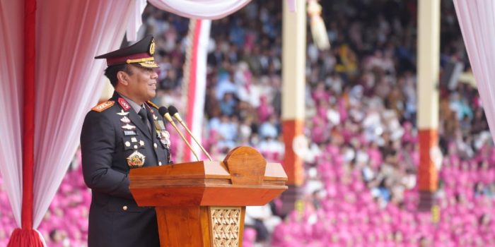 Wakapolri Komjen Dedi Prasetyo Raih Penghargaan Kepemimpinan Publik dari Fakultas Hukum Universitas Brawijaya