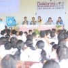 Ketua TP PKK Kota Ambon  Menginspirasi Siswa-Siswi SMP Negeri 12 Ambon Menciptakan Suasana Belajar Aman. 