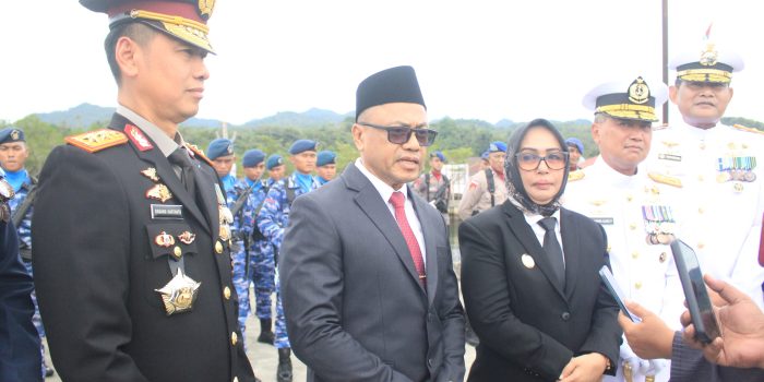 Pimpin Tabur Bunga di Laut, Pemprov Maluku Ajak Generasi Muda Warisi Semangat Pahlawan