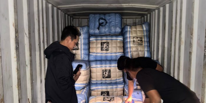 Polisi Bongkar Sindikat Balpres di Jakarta, 207 Bal Pakaian Bekas Impor Disita