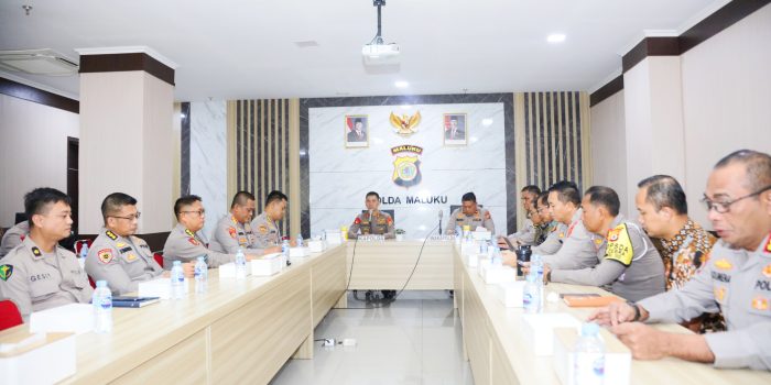 Kapolda Maluku Pimpin Rapat Kesiapan Pengamanan Banda Heritage Festival 2025