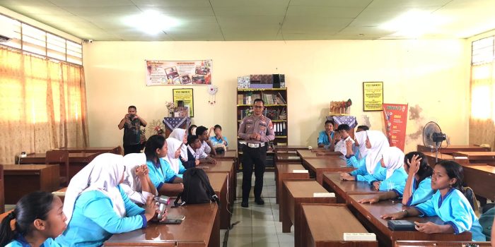 Dari Sekolah Hingga Komunitas Ojol: Satgas Preemtif Operasi Zebra Salawaku 2025 Gencar Edukasi Tertib Lalu Lintas