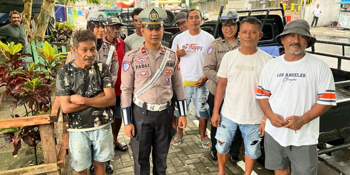 Pengemudi Pangkalan Pick Up Passo dan Truk Pelabuhan Yos Sudarso, Diajak Jadi Pelopor Keselamatan Berlalulintas