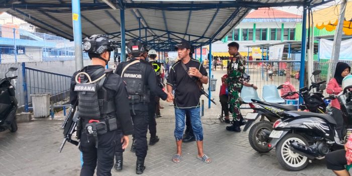 Patroli Cipta Kondisi Ops Lilin Salawaku 2025, Polri Pastikan Keamanan Pusat Keramaian Kota Ambon