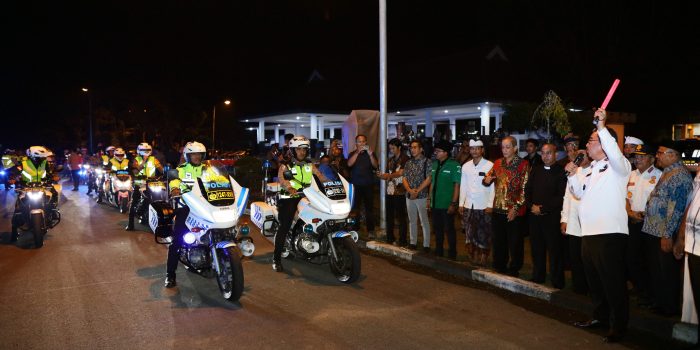 Pastikan Malam Pergantian Tahun Aman, Kapolda dan Forkopimda Maluku Patroli Motor Sisir Titik Rawan Kota Ambon