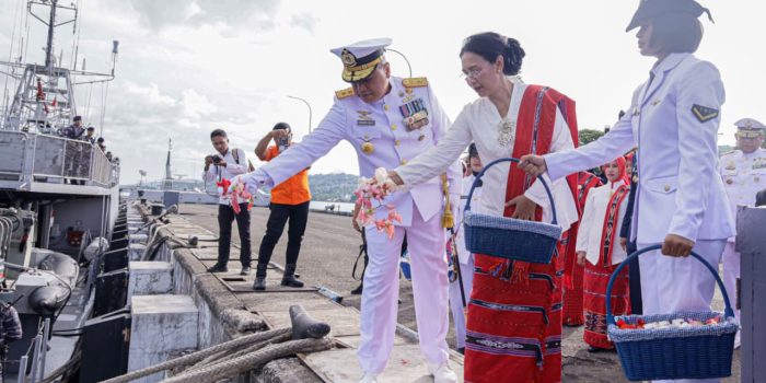 KODAERAL IX GELAR UPACARA TABUR BUNGA PERINGATI HARI PAHLAWAN NASIONAL MARTHA CHRISTINA TIAHAHU KE-208 TAHUN 2026*