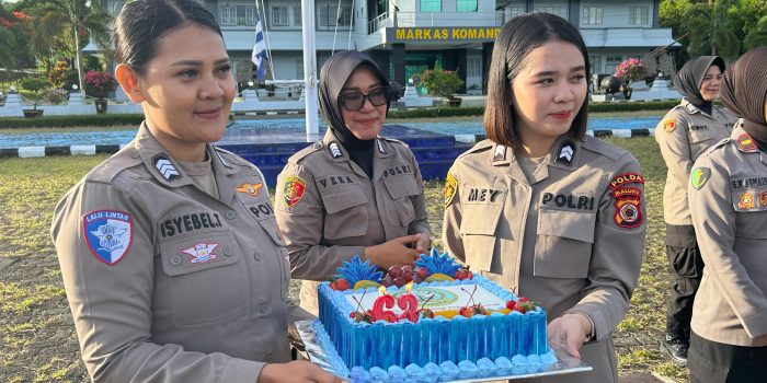 Surprise HUT Kowal ke-63, Polwan Polda Maluku Gemakan Semangat Martha Christina Tiahahu, Tegaskan Peran Perempuan Penjaga Maritim