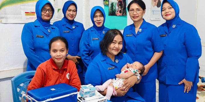 Wujudkan Generasi Sehat, Ketua Daerah Jalasenastri Kodaeral IX Tinjau Langsung Layanan Posyandu Bobara