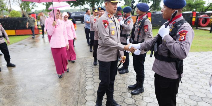 Sambangi Kompi III Yon C Pelopor Kapolda Berikan Motivasi dan Semangat Pengabdian kepada Masyarakat
