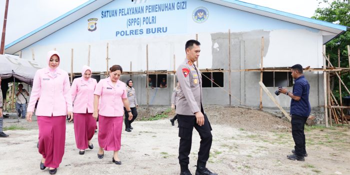Kapolda Maluku Tinjau Gedung SPPG Polres Buru Tekankan Kualitas Pemenuhan Gizi Masyarakat